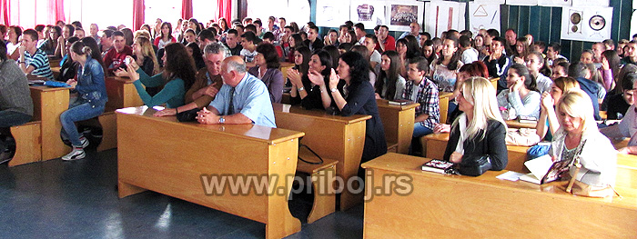 dodela_nagrada_ucenicima_2014_3a