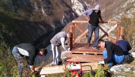 538143_nova-varos-01-radi-se-i-sest-vidikovaca-radovi-na-radoinjskom-jezeru-foto-zeljko-dulanovic_f